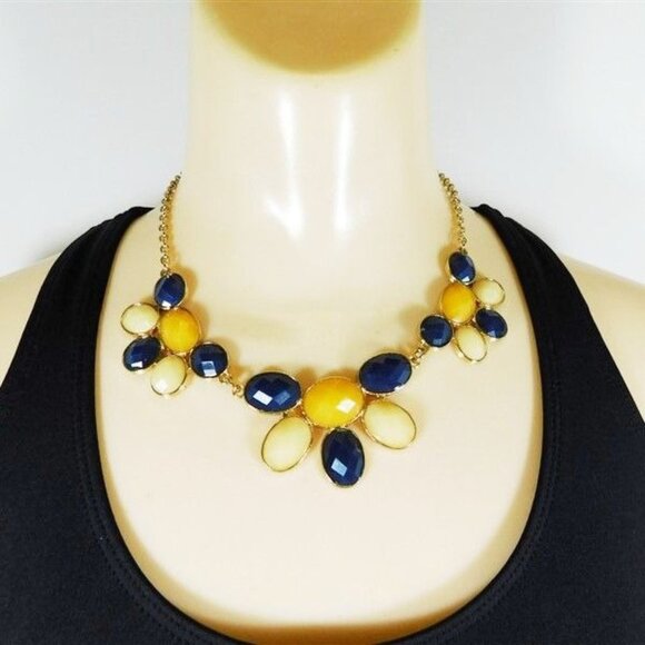 7/2394 Charming Charlie Yellow and Blue Statement Necklace 17  Gold Chain - Picture 1 of 4